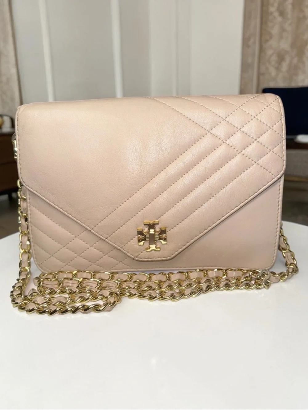 ✨ Tory Burch Kira Blush Quilted Leather Chain Crossbody Bag Gold Logo 👛 - Picture 6 of 13